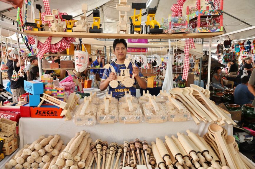 Tianguis Artesanal de Uruapan