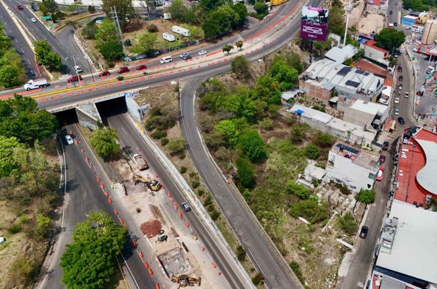 Distribuidor de la salida a Pátzcuaro