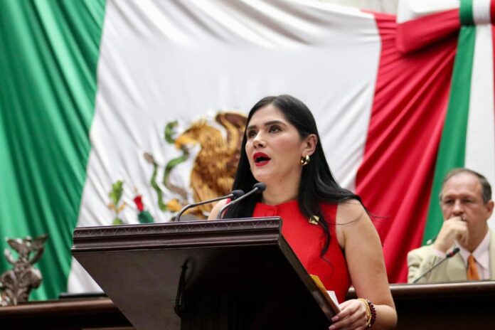 Diana Mariel Espinoza Diana Mariel Espinoza