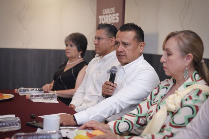 Carlos Torres Piña